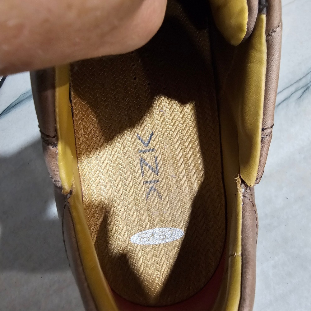 KIZIK Men's Brown Leather Slip On Sneakers Size 14M - Picture 6 of 7